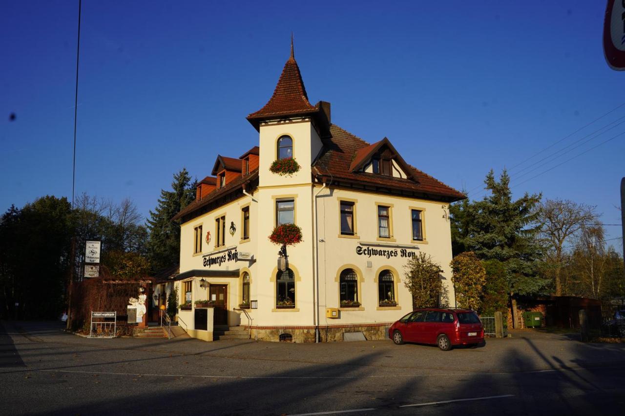 Schwarzes Ross Hotel Arnsdorf  Ngoại thất bức ảnh
